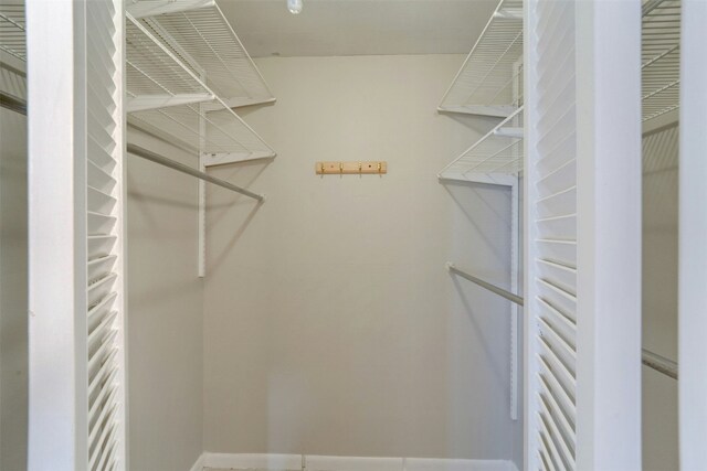 4020 Far W Blvd, Austin, TX 78731 - view of spacious closet