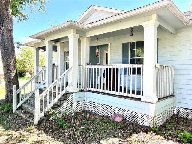 2105 W Gillis Ave, Cameron, TX 76520 - photo 1
