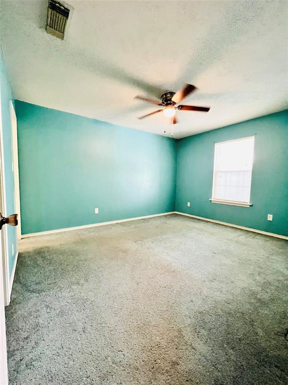 2105 W Gillis Ave, Cameron, TX 76520 - photo 16