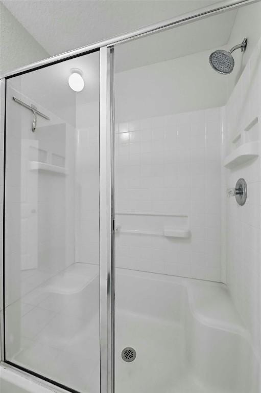 146 Blair Ct, San Marcos, TX 78666 - full bathroom with a shower stall
