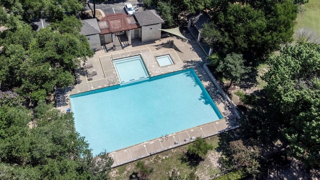 1008 Twin Terrace Ct, Round Rock, TX 78665 - view of subject property featuring a pool