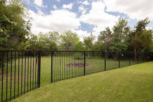 2644 Salorn Way, Round Rock, TX 78681 - view of yard