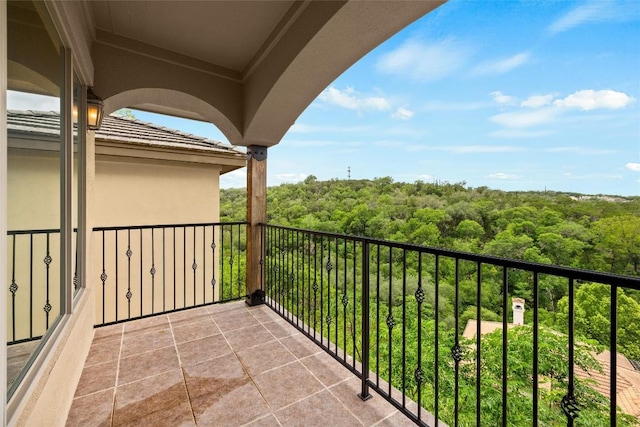 8546 Adirondack Trl Unit 14, Austin, TX 78759 - balcony with a wooded view
