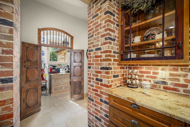 1606 Bordeaux Blanc, New Braunfels, TX 78132 - foyer featuring stone tile flooring