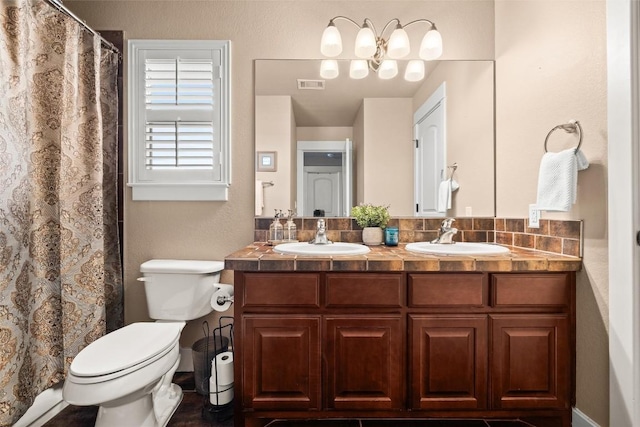 121 White Wash, Dripping Springs, TX 78620 - full bath with toilet and double vanity