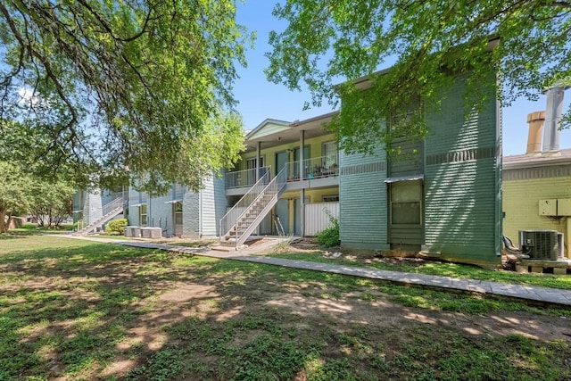 3204 Menchaca Rd Unit 405, Austin, TX 78704 - back of house with stairway