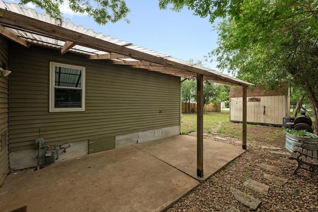 5601 Samuel Huston Ave, Austin, TX 78721 - view of patio / terrace