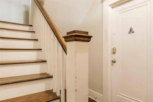 2623 Salado St, Austin, TX 78705 - view of stairs