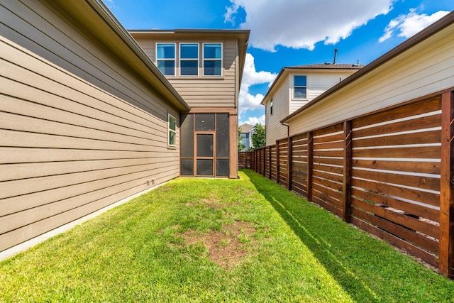 1518 Frontier Valley Dr, Austin, TX 78741 - view of yard
