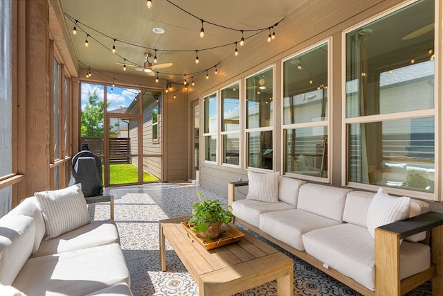 1518 Frontier Valley Dr, Austin, TX 78741 - sunroom featuring outdoor lounge area and ceiling fan