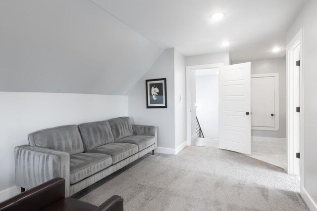 116 Mallard Rd, Bastrop, TX 78602 - living room featuring lofted ceiling, carpet flooring, recessed lighting, and baseboards
