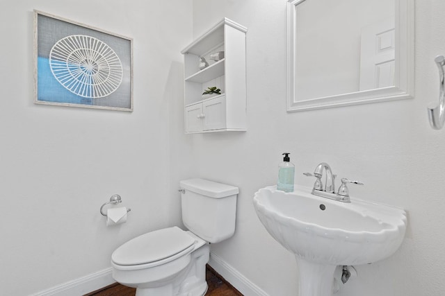 6706 Fort Davis Cv Unit B, Austin, TX 78731 - half bath featuring toilet and baseboards