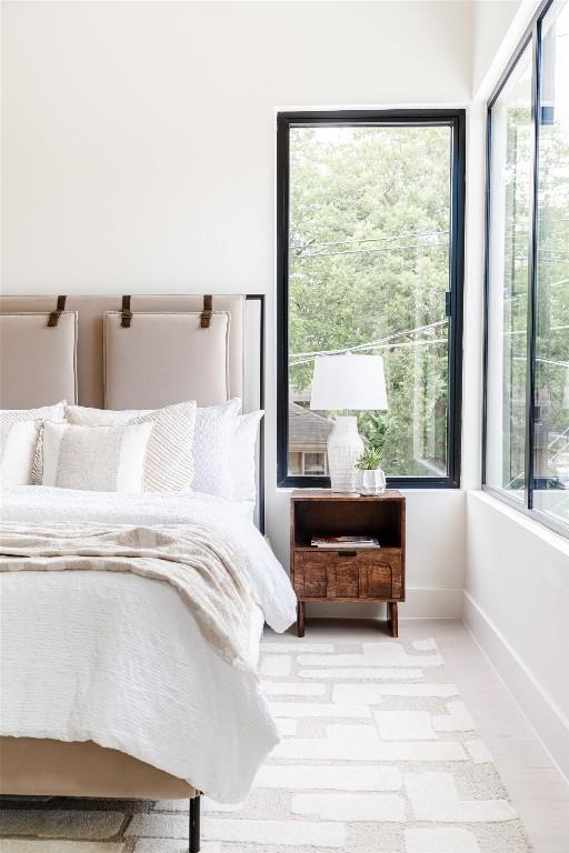 2301 Canterbury, Austin, TX 78702 - bedroom featuring baseboards