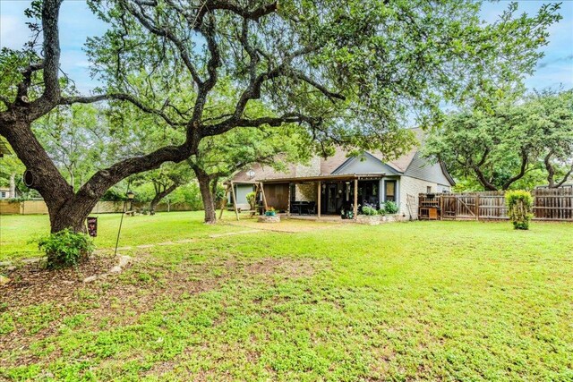 336 Primrose Dr, Kyle, TX 78640 - view of yard