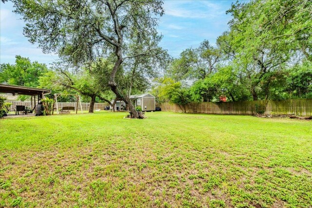 336 Primrose Dr, Kyle, TX 78640 - view of yard