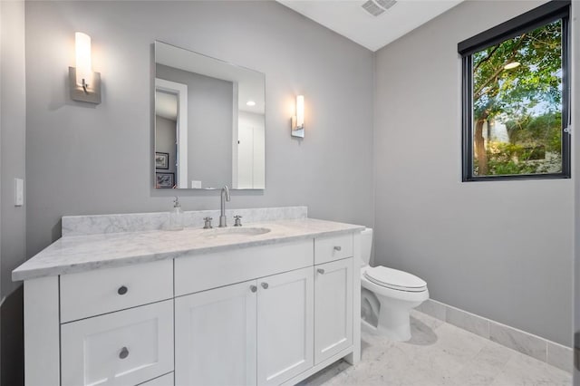 9517 Veletta Pl, Austin, TX 78735 - bathroom with vanity, toilet, baseboards, and marble finish floors