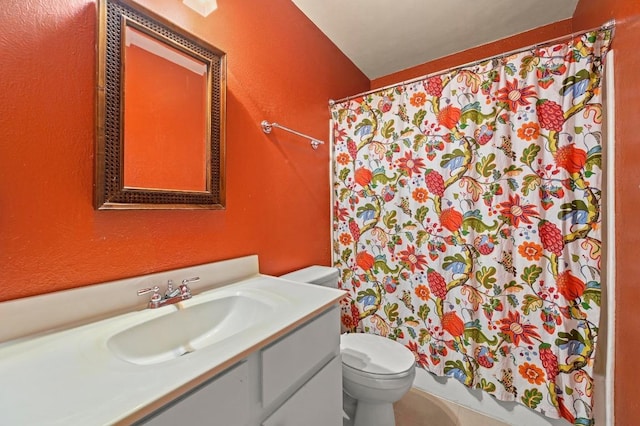 3921 Leafield Dr, Austin, TX 78749 - full bath with vanity and a textured wall