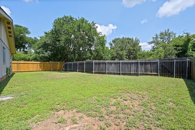 3921 Leafield Dr, Austin, TX 78749 - view of fenced backyard