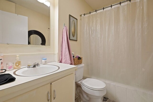 801 Terrell Hill Dr, Austin, TX 78704 - bathroom featuring toilet, vanity, and shower / bath combination with curtain