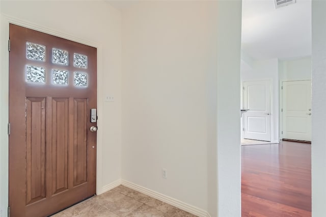 9707 Anderson Mill Rd Unit 32, Austin, TX 78750 - entryway featuring baseboards