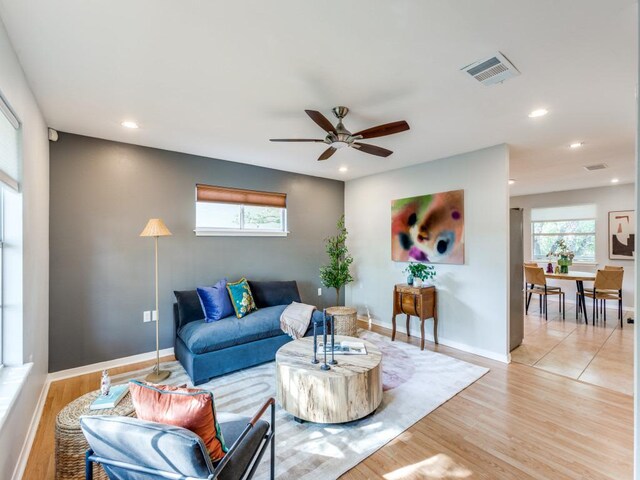 1705 Adriane Dr, Austin, TX 78721 - living area featuring ceiling fan, recessed lighting, baseboards, and light wood-style flooring