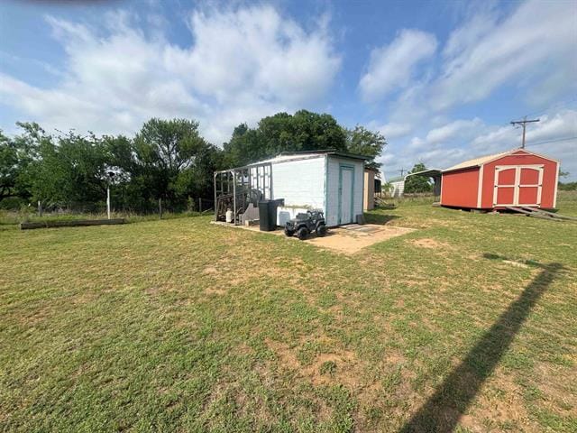 1415 Bee Ln, Tow, TX 78672 - view of green lawn