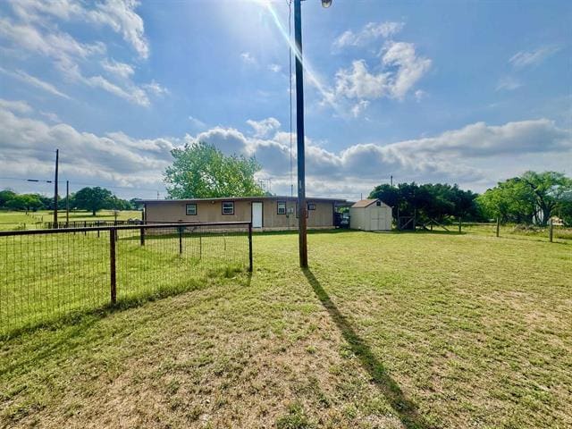 1415 Bee Ln, Tow, TX 78672 - view of yard