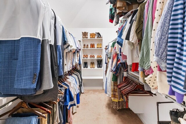 10609 Thoroughbred Dr, Austin, TX 78748 - walk in closet featuring carpet