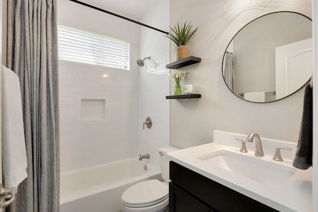 7221 Seneca Falls Loop, Austin, TX 78739 - full bath featuring shower / bath combination with curtain, vanity, and toilet