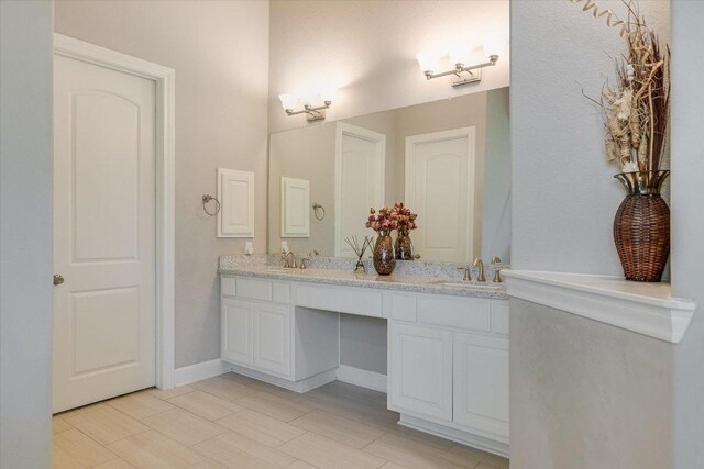 3221 Venezia Vw, Leander, TX 78641 - bathroom with double vanity