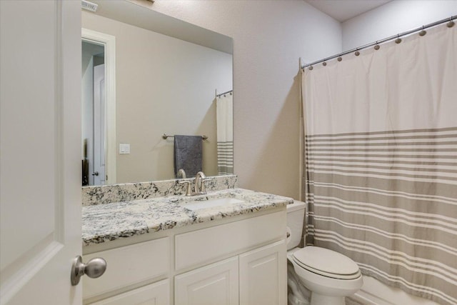 3221 Venezia Vw, Leander, TX 78641 - full bath featuring vanity and a shower with shower curtain