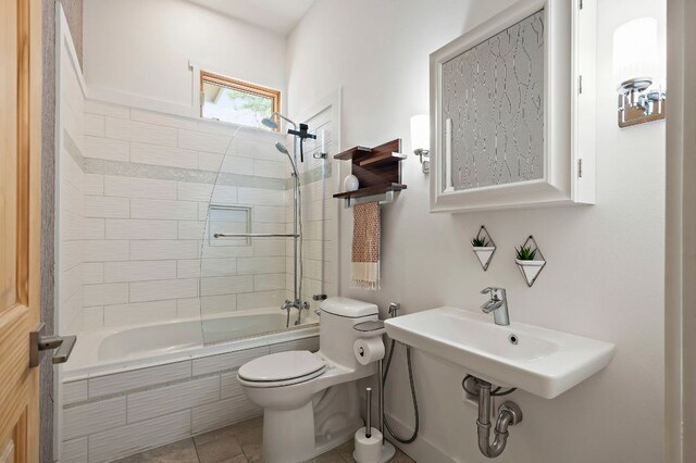 2819 Cross Rd, San Marcos, TX 78666 - full bathroom with toilet and tiled shower / bath