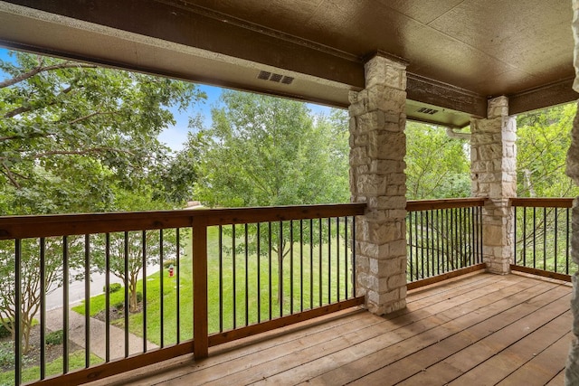 3 Hillview Dr, Round Rock, TX 78664 - deck with a lawn