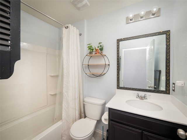 6900 Midlothian Dr, Austin, TX 78754 - full bath with toilet, vanity, and shower / tub combo with curtain