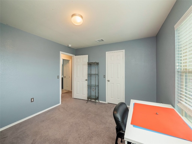 6900 Midlothian Dr, Austin, TX 78754 - carpeted office with baseboards