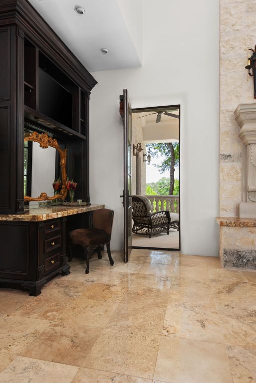 4256 Fischer Store Rd, Wimberley, TX 78676 - view of office area