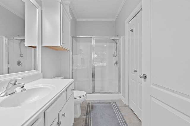 6801 Beckett Rd Unit 119L, Austin, TX 78749 - full bath featuring a stall shower, crown molding, vanity, and tile patterned flooring