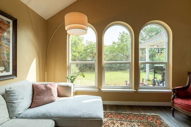 1818 W Pflugerville Pkwy, Round Rock, TX 78664 - sunroom with vaulted ceiling