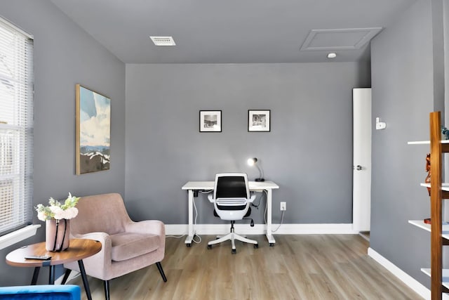 1205 Arthur Stiles Rd, Austin, TX 78721 - office space with wood finished floors and baseboards