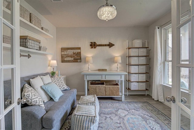 20517 Kangal Ct, Pflugerville, TX 78660 - living area featuring a chandelier
