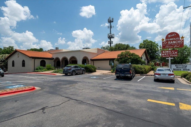 2000 Lightsey Rd Unit 3, Austin, TX 78704 - view of property featuring uncovered parking