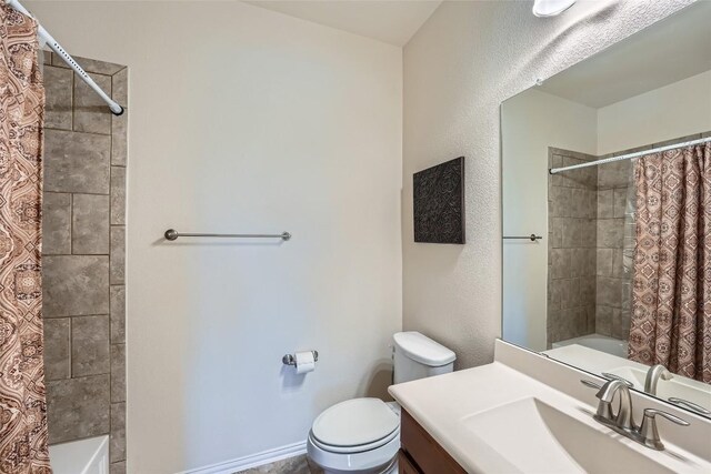 2712 Auburn Chestnut Ln, Pflugerville, TX 78660 - bathroom with vanity, toilet, and shower / bath combo with shower curtain