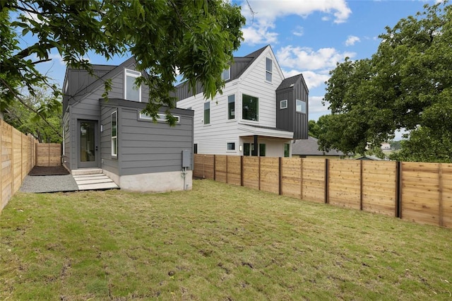 1117 Lawson Ln Unit 2, Austin, TX 78702 - back of property featuring entry steps