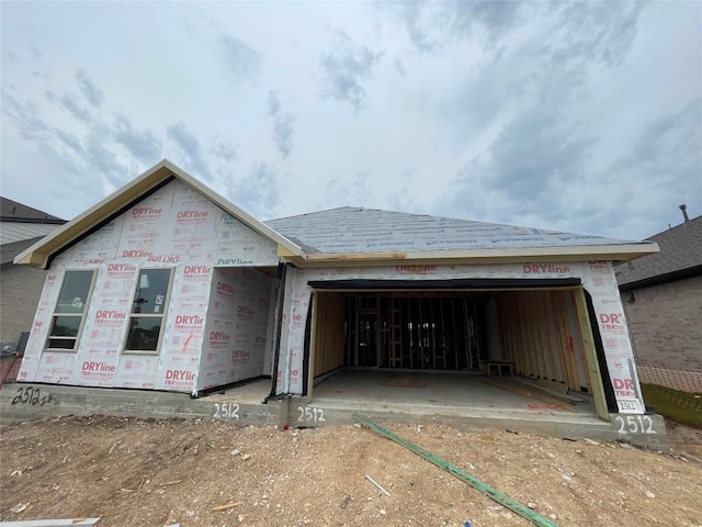 2512 Walking Y Rd, Georgetown, TX 78633 - view of front of house with an attached garage