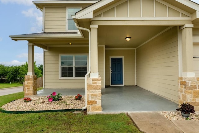 1008 Comal Run, Hutto, TX 78634 - entrance to property featuring a porch