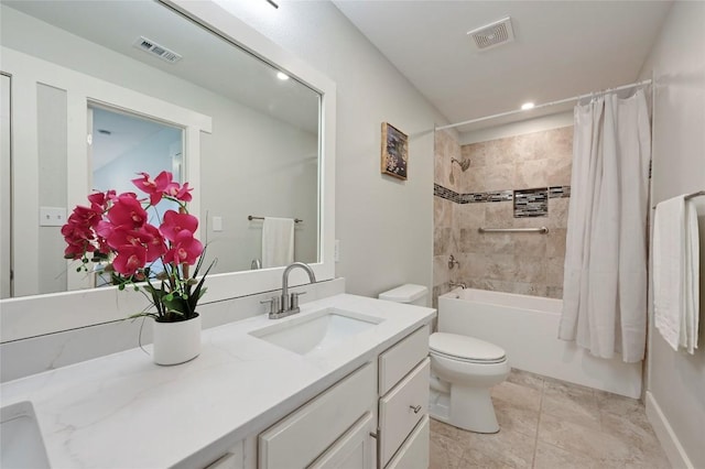 7065 Wheatfield Way, Kyle, TX 78640 - bathroom featuring vanity, shower / tub combo with curtain, and recessed lighting
