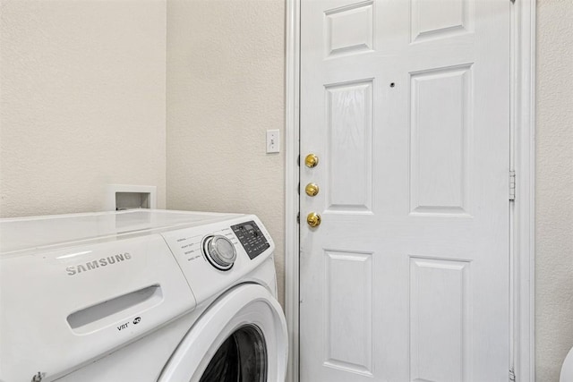 308 Janelle Drive A And B, Copperas Cove, TX 76522 - laundry area with washer / clothes dryer and a textured wall