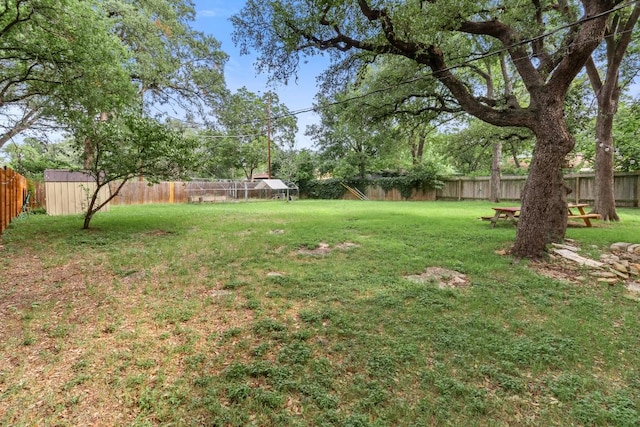 5205 Buffalo Pass, Austin, TX 78745 - view of yard