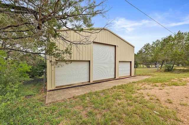 409 Lake View Dr, Spicewood, TX 78669 - view of detached garage