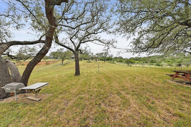 409 Lake View Dr, Spicewood, TX 78669 - view of yard